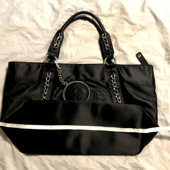 🦋BeBe large oversized black tote with round chained charm size 20x12 preowned - Picture 10 of 12
